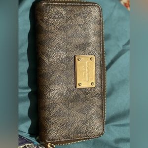 Michael Kors signature wallet